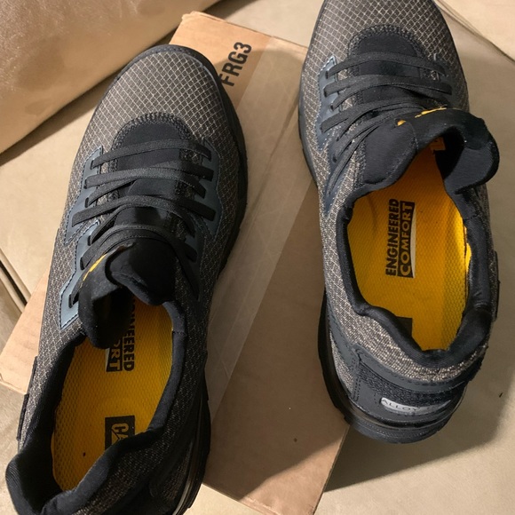 Caterpillar work shoes - Picture 4 of 11